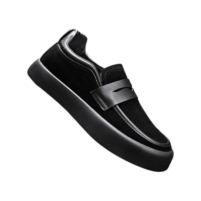 Mocassins en daim noir avec une semelle épaisse