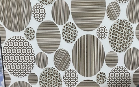 Carreau blanc avec motif dorée