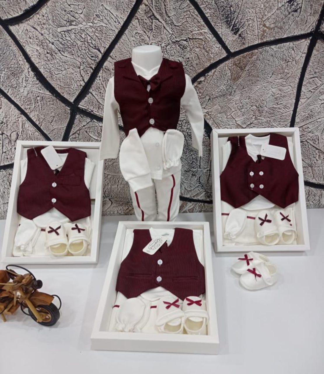 Tenue de baptême bébé